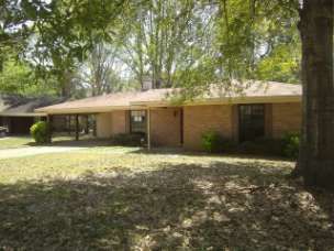 4833 Cottonwood Ln, Jackson, MS 39212