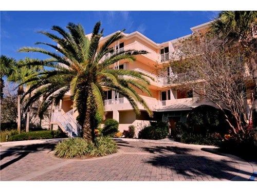 8860 SEA OAKS WAY, Vero Beach, FL 32963