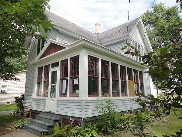 State, Fox Lake, WI 53933