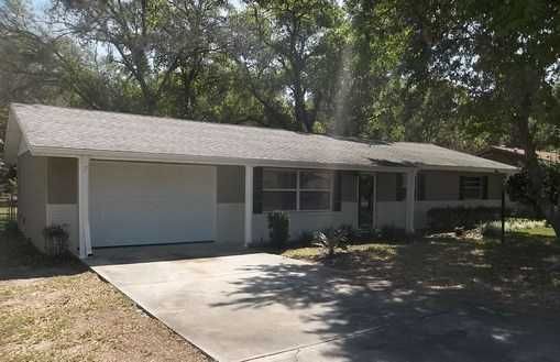 405 Century Ave, Fruitland Park, FL 34731