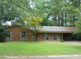 1026 Barnes Cir, Monticello, MS 39654