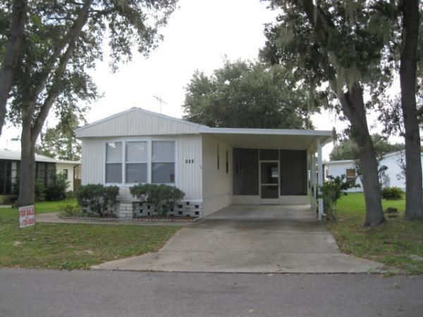 453 Carnation Dr, Fruitland Park, FL 34731