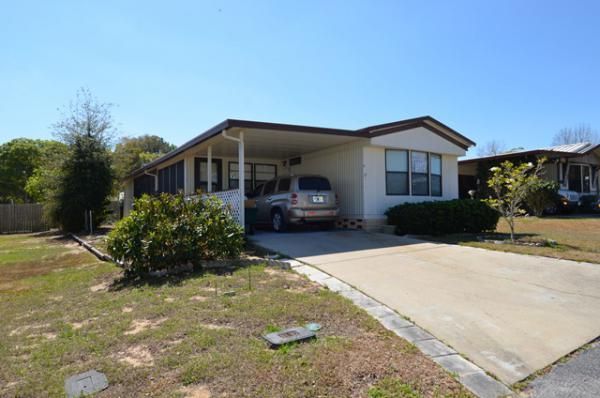 6742 Wintergreen Drive, Fruitland Park, FL 34731