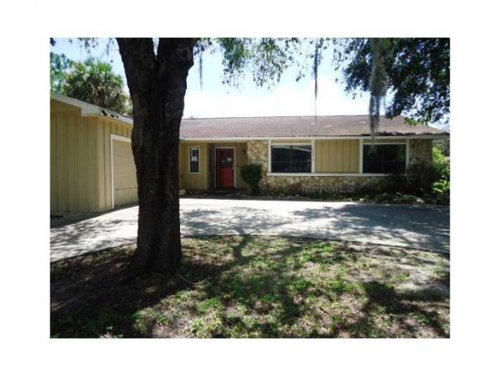 34316 Black Bass Cir, Fruitland Park, FL 34731