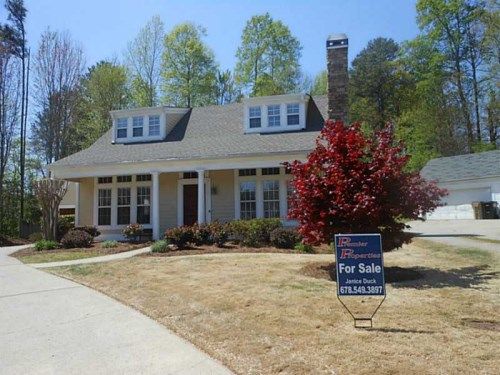 328 E Pinehurst Way, Kennesaw, GA 30144