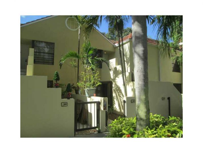 12984 SW 88 LN # B104, Miami, FL 33186