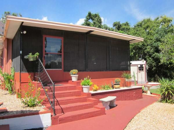 2372 MAIN ST, Fruitland Park, FL 34731