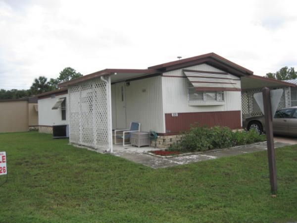 220 Poppy Dr, Fruitland Park, FL 34731