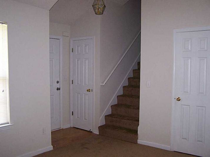 6208 Idlewood Circle, Lithonia, GA 30038