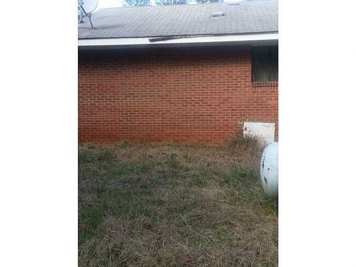 243 Hutchins Wolfskin Road, Stephens, GA 30667