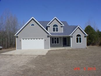 1263 E Curtis Rd, Hope, MI 48628