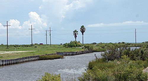 1142 VAN SANT, High Island, TX 77623