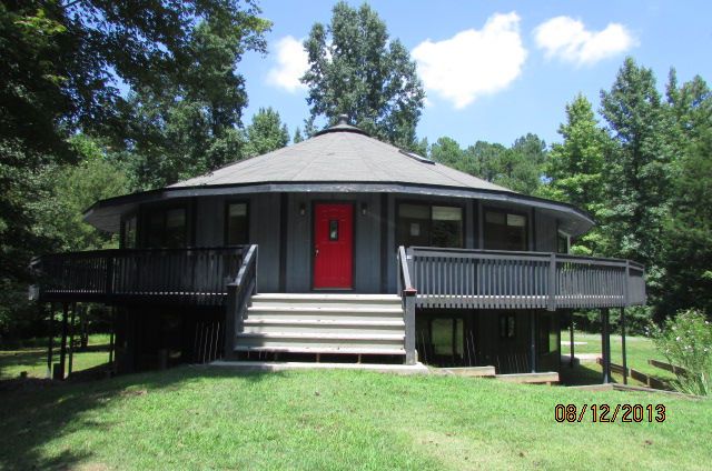 70 Woollyworm Dr, Pittsboro, NC 27312