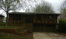 401 SW Parkwood Dr Blue Springs, MO 64014