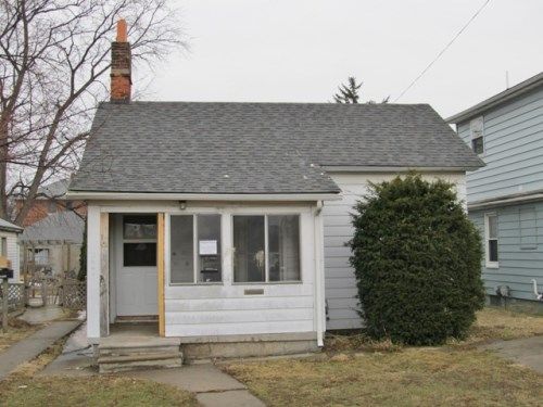 2441 5th St, Trenton, MI 48183