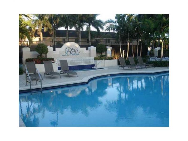 5650 NW 115 CT # 205, Miami, FL 33178