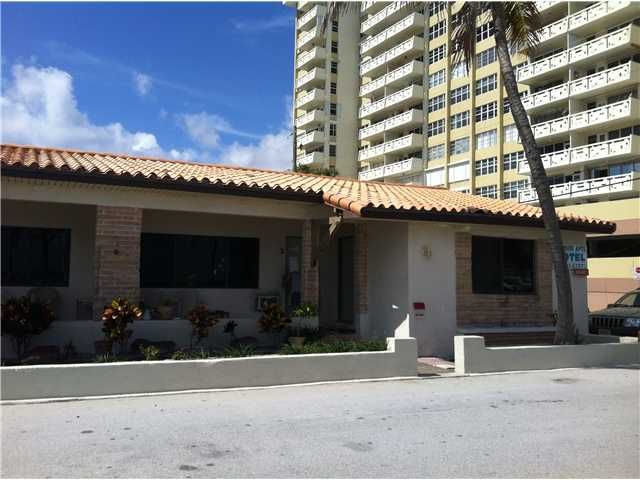 310 SCOTT ST # 4, Hollywood, FL 33019