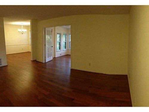 176 S Barone Place, Atlanta, GA 30327