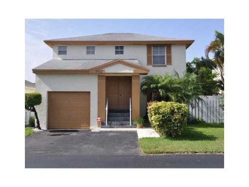 5912 WOODLAND POINT PL, Fort Lauderdale, FL 33319