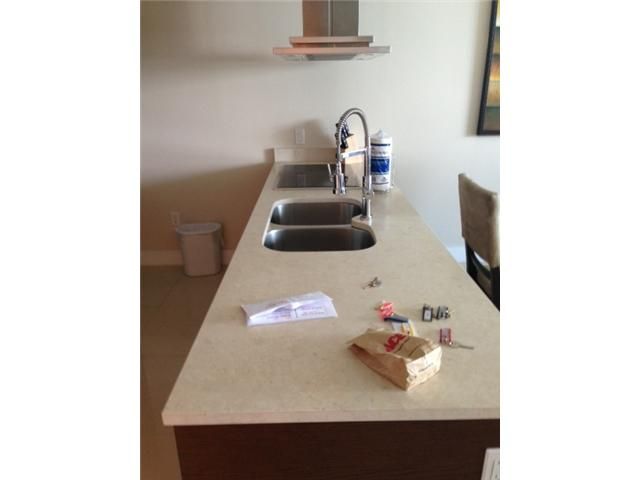 485 BRICKELL AV # 3806, Miami, FL 33131