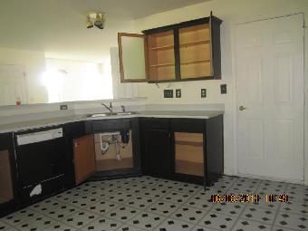 10 Riverside Street, Lowell, NC 28098