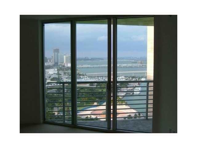 325 S BISCAYNE BL # 2924, Miami, FL 33131