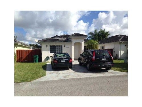 13869 SW 151 CT, Miami, FL 33196
