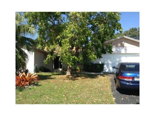 8755 SW 194 TE, Miami, FL 33157