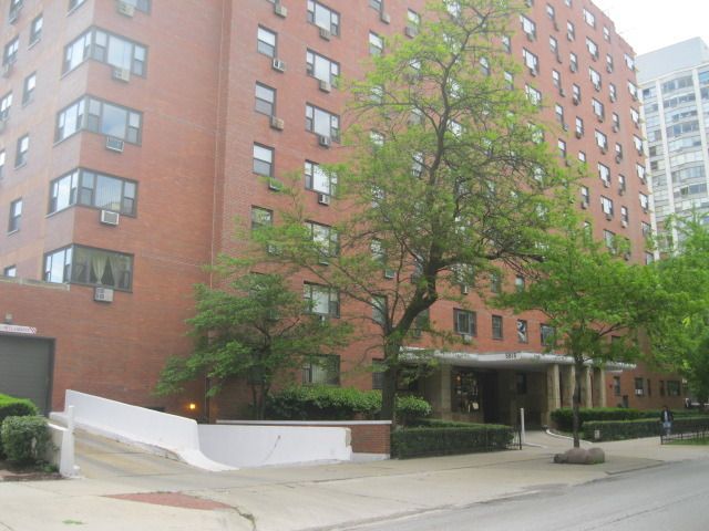 5815 N Sheridan Rd Apt 811, Chicago, IL 60660