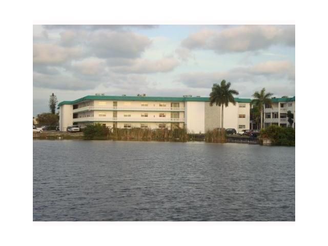 5861 NW 16TH PL # 102, Fort Lauderdale, FL 33313