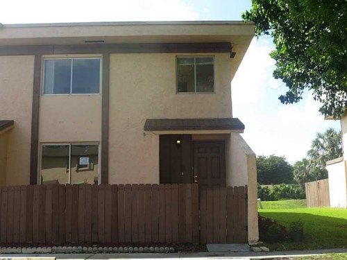 1605 NW 80TH AV # I, Pompano Beach, FL 33063