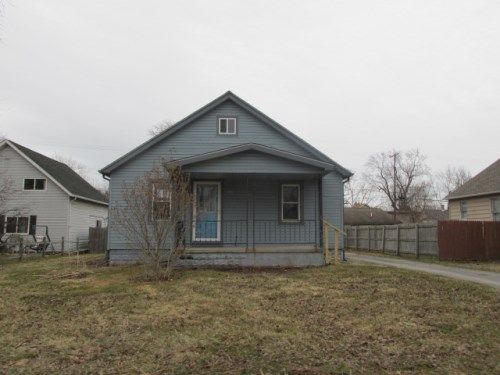 705 Rambow Dr, Monroe, MI 48161