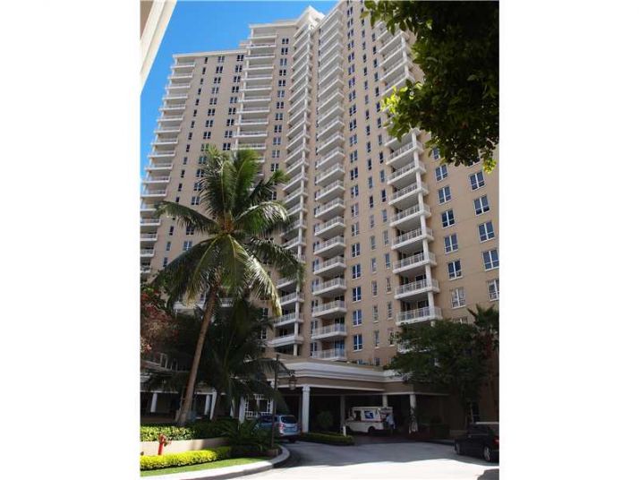 701 BRICKELL KEY BL # 1605, Miami, FL 33131