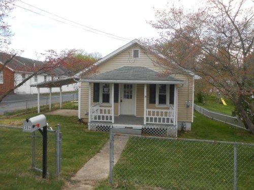 308 Gray Ave, Staunton, VA 24401