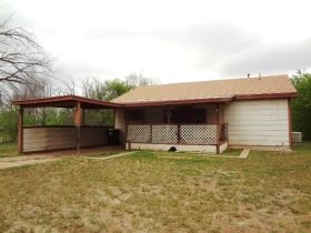 1410 Redbud Ln, Wichita Falls, TX 76306