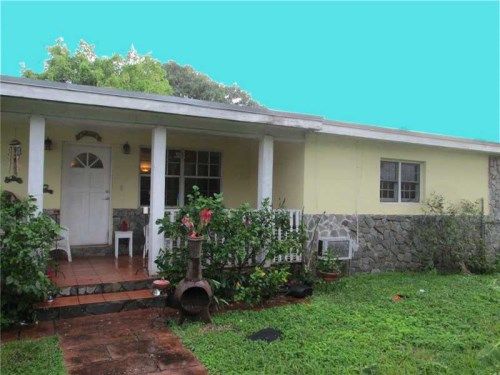 7334 NW 5 ST, Miami, FL 33126