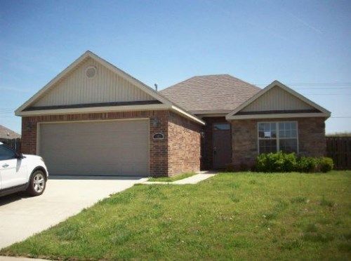1602 N Oakhaven Pl, Fayetteville, AR 72704