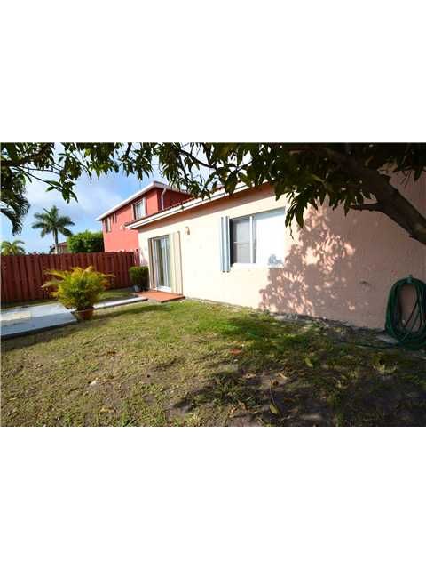 9059 SW 162 CT, Miami, FL 33196