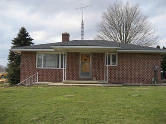 105 Richards St, Danville, OH 43014