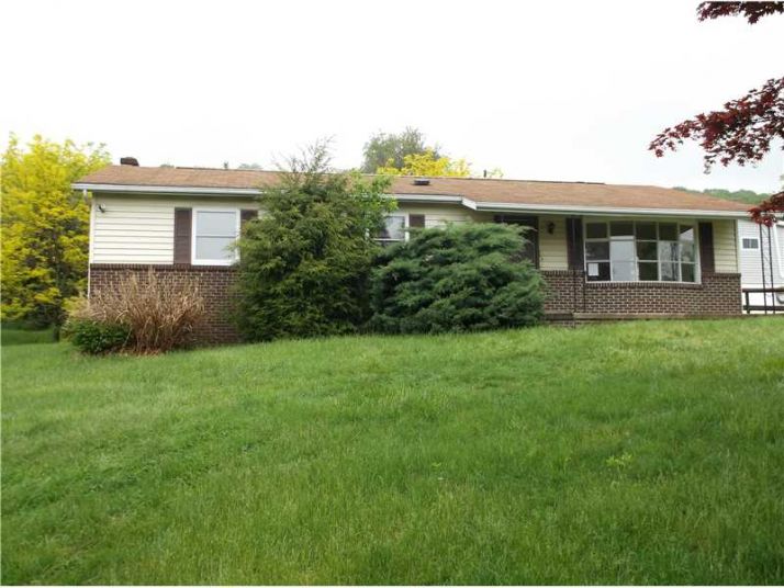 166 Harriott Ave, Webster, PA 15087