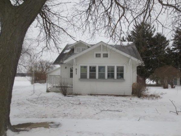 511 South Garfield  Street, Leaf River, IL 61047