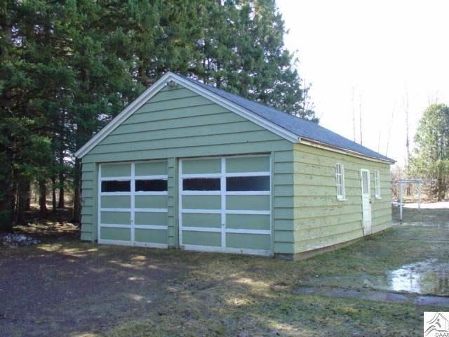 8 E Riverside Rd, Esko, MN 55733