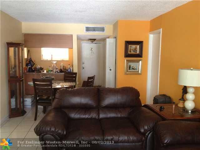 14155 SW 87th St # E304, Miami, FL 33183