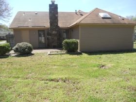 6166 Valleydale Dr, Memphis, TN 38141