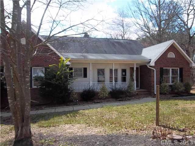 363 Smith Grove Rd, Oakboro, NC 28129