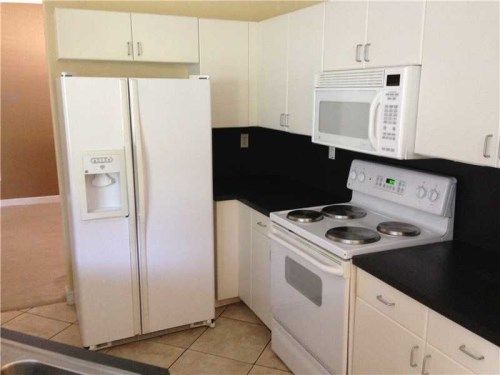 15555 SW 23 LN, Miami, FL 33185