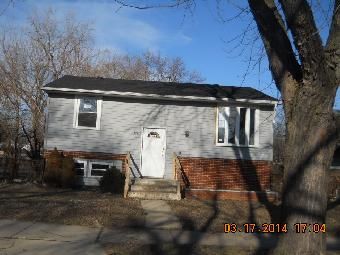 13277 S Riverdale Ave, Riverdale, IL 60827