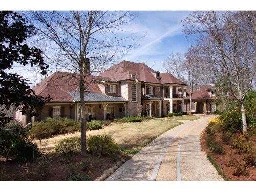 201 Allmond Lane, Alpharetta, GA 30004