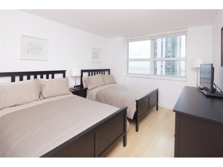 1155 BRICKELL BAY DR # 2701, Miami, FL 33131