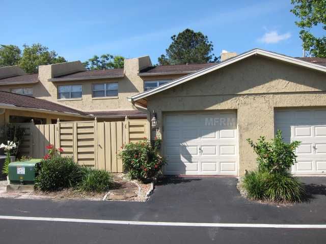 889 Park Lake Cir, Maitland, FL 32751